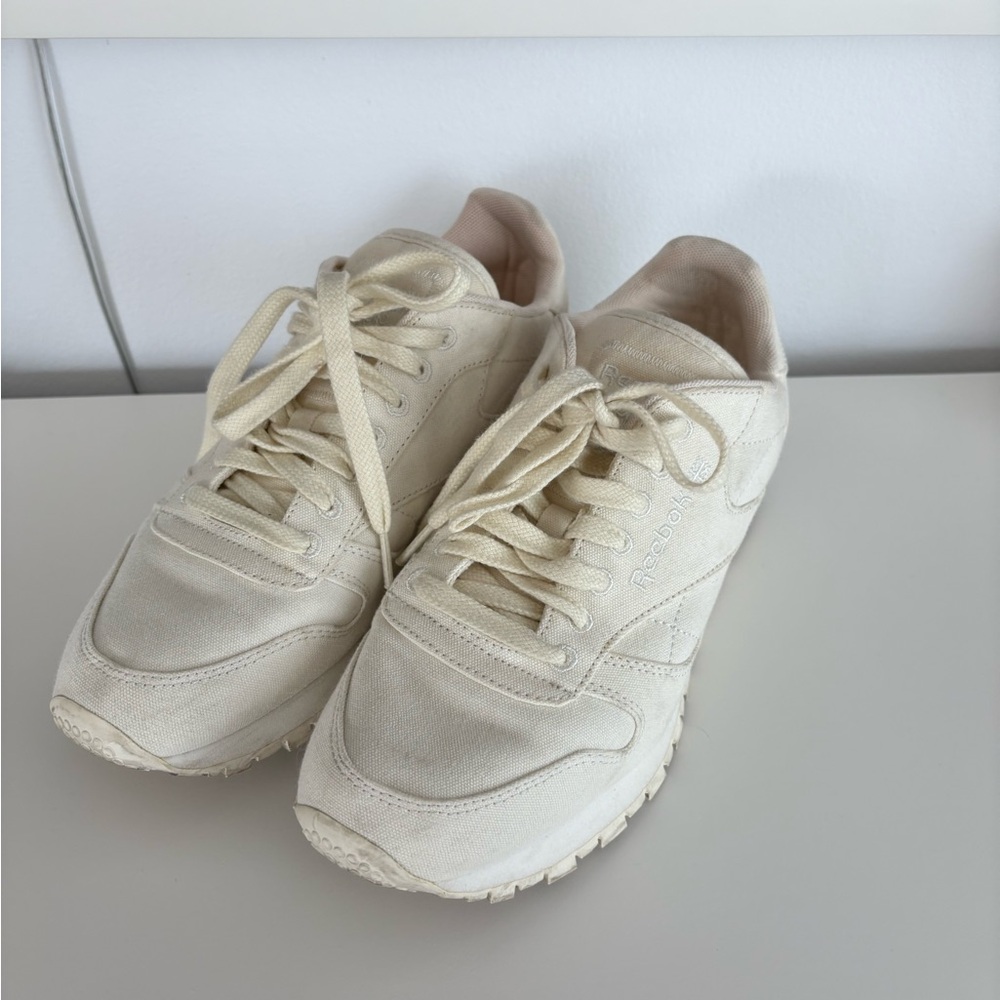 Reebok Cream Sneakers